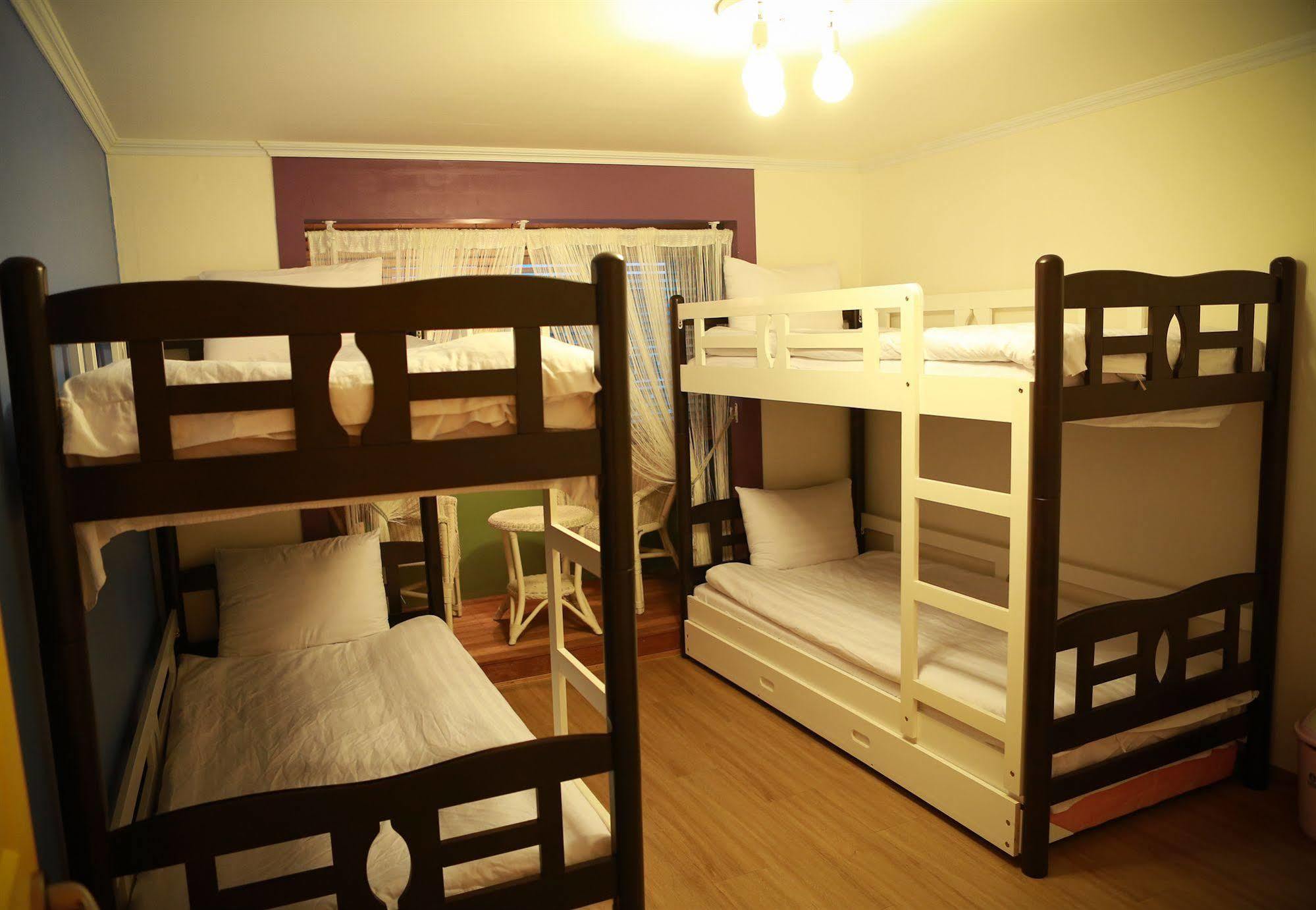 Moon Hostel Seoul Exterior photo